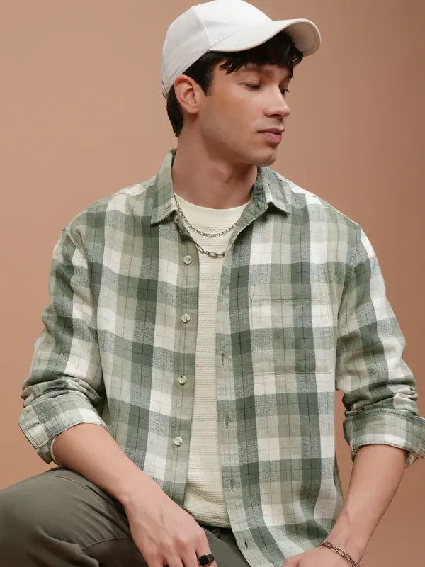 Highlander Men Off White Checked Oversized Fit Casual Shirt