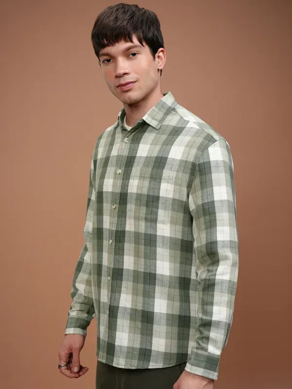 Highlander Men Off White Checked Oversized Fit Casual Shirt